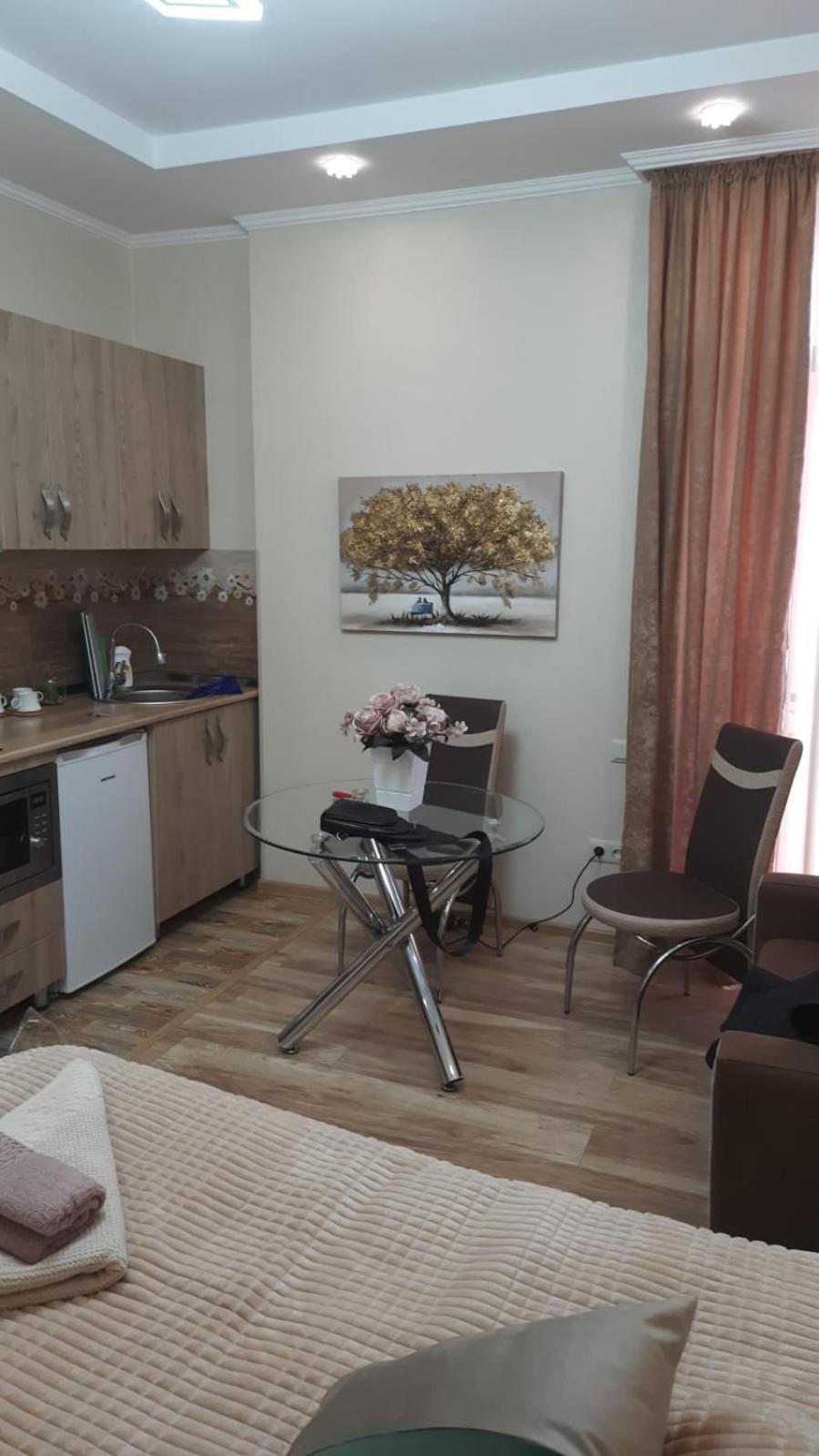 Apartment On L.Meskhishvili Turn Tbilisi Exterior photo